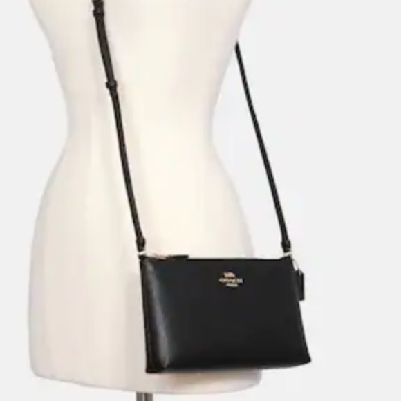 NWT Coach Zip Top Black Leather Crossbody Bag - Picture 2 of 9